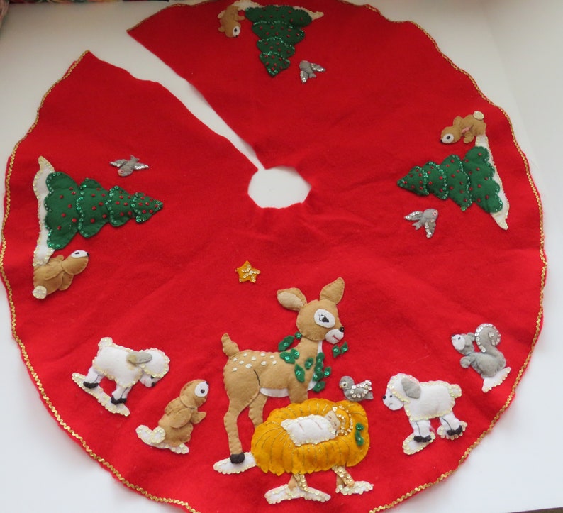 Bucilla Tree Skirt Nativity 