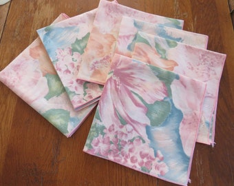 Vintage Pastel Floral Dinner Napkins - Set of 6 - Water Colors - Blue Pink Peach Purple Green Flowers - Vintage Table Linens  Summer Cottage