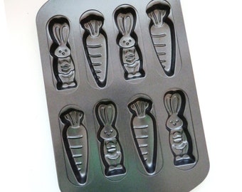 Wilton Bunny and Carrots Cookie Pan - Easter Bunny Rabbits Carrots Cake Pan Mold - Easter Baking Dessert - Non Stick Cake Pan - Candy Mold