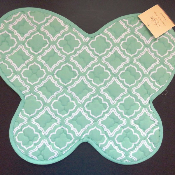 Lenox Butterfly Shaped Placemats - Set of 5 - Mint Green Trellis Pattern - Spring Summer Table Linens - NEW Unused Table Mats - Gift