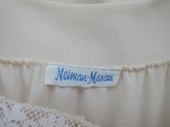 1980s Womens Long Nightgown by Neiman Marcus - Si… - image 6