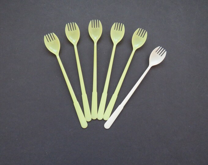 1950s Tupperware Long Handled Spoons Forks 6 Yellow Cream Ice Tea