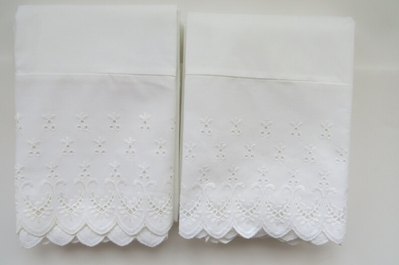 Vintage White Eyelet Pillowcases by Wamsutta Set of 2 Etsy