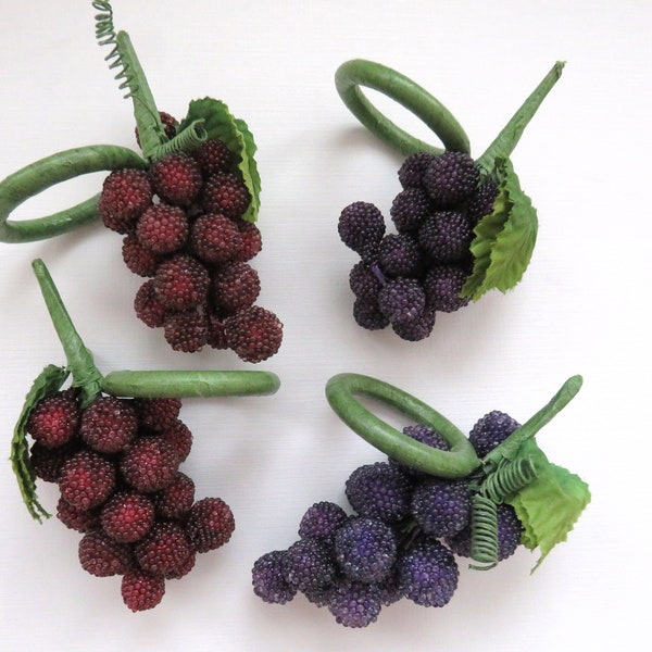 Beaded Grape Napkin Rings - Set of 4  - Deep Purple Red Purple Beaded Cluster Grapes Napkin Holders - Dining Table Decor -  Wine Lovers Gift