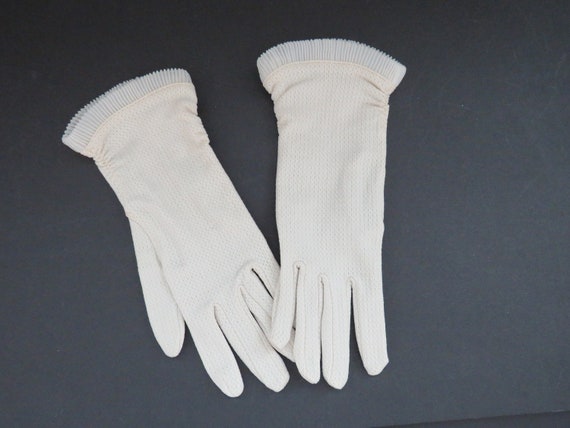 Vintage Beige Gloves by Helanca - Stretch Nylon G… - image 1