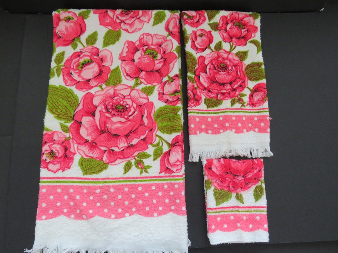 1970s 3 Piece Terry Cloth Towel Set Bath Hand Wash Cloth Towel Set Pink