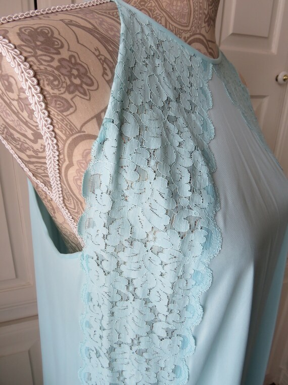 1960s Light Blue Peignoir Set by Trillium - Size … - image 5