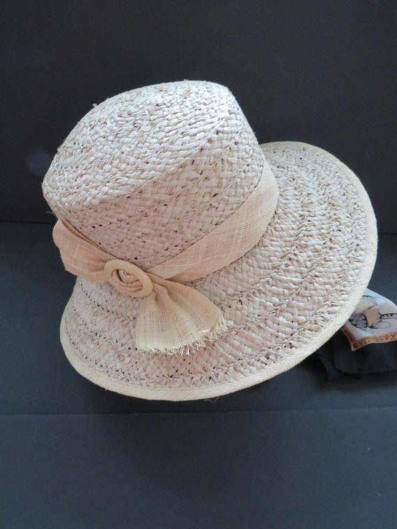 Liz Claiborne Summer Beach Hat - New Liz Claiborne Straw Pearl Embellished Womens Bucket Hat  main image 4