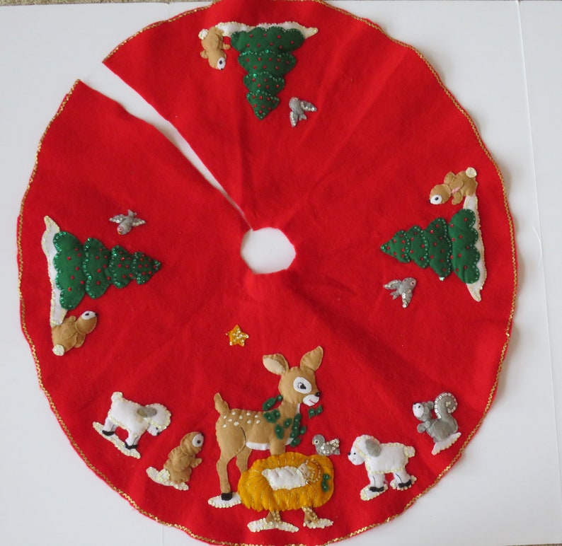 Bucilla Tree Skirt Nativity 