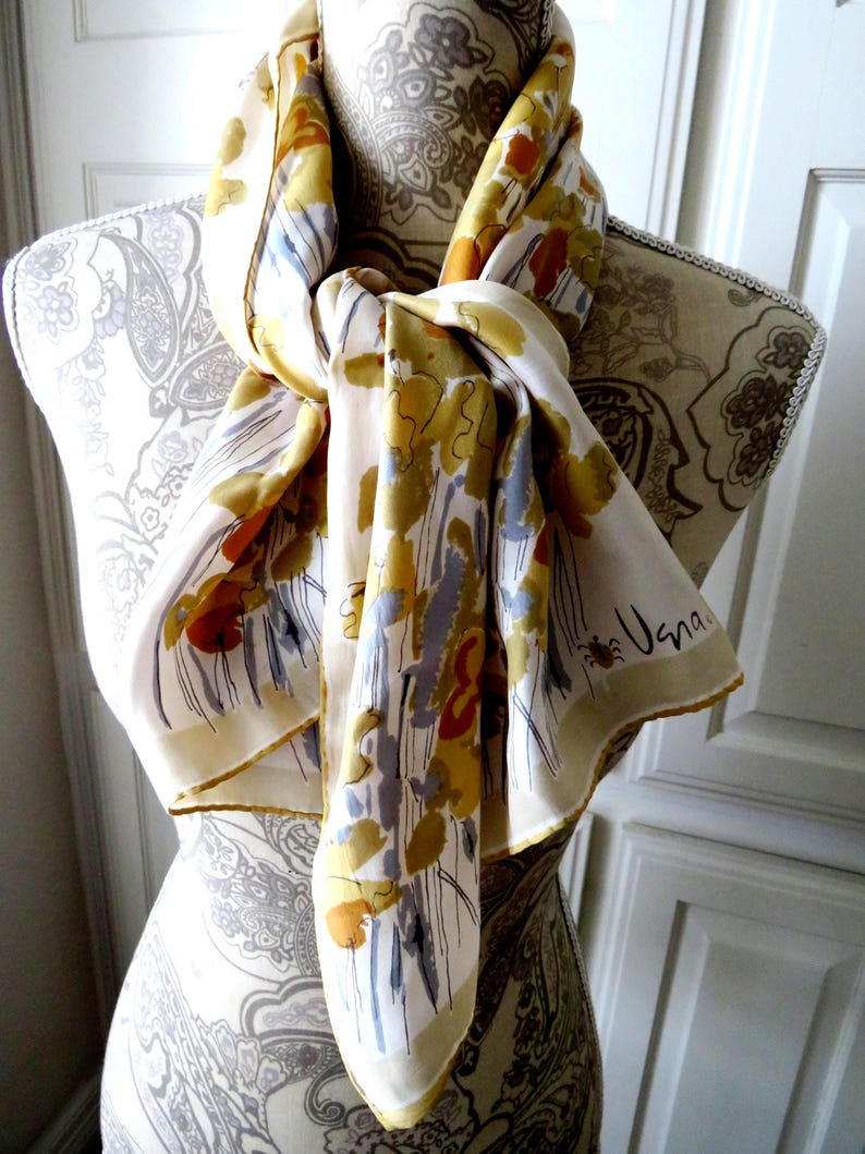 Écharpe longue Vera Neumann années 1950 à motif floral abstrait doré, beige, marron, bleu et gris - Accessoire de mode de créateur pour femme - Cadeau image 4