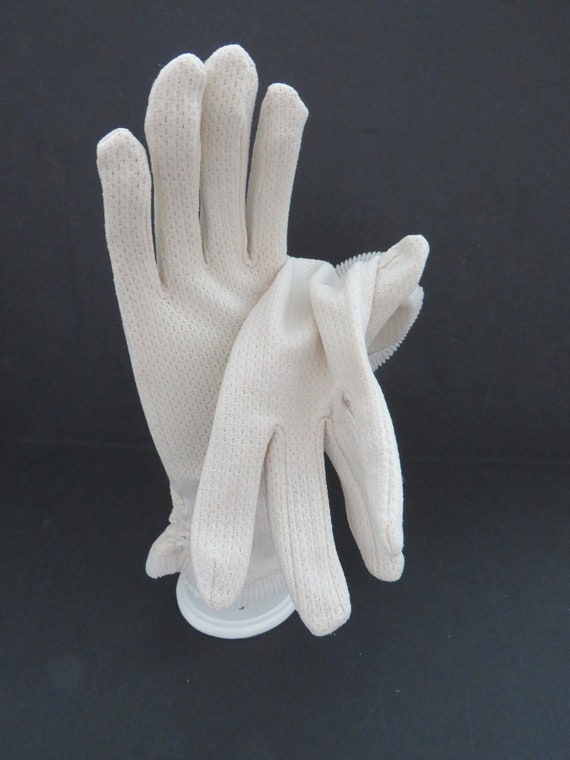Vintage Beige Gloves by Helanca - Stretch Nylon G… - image 3