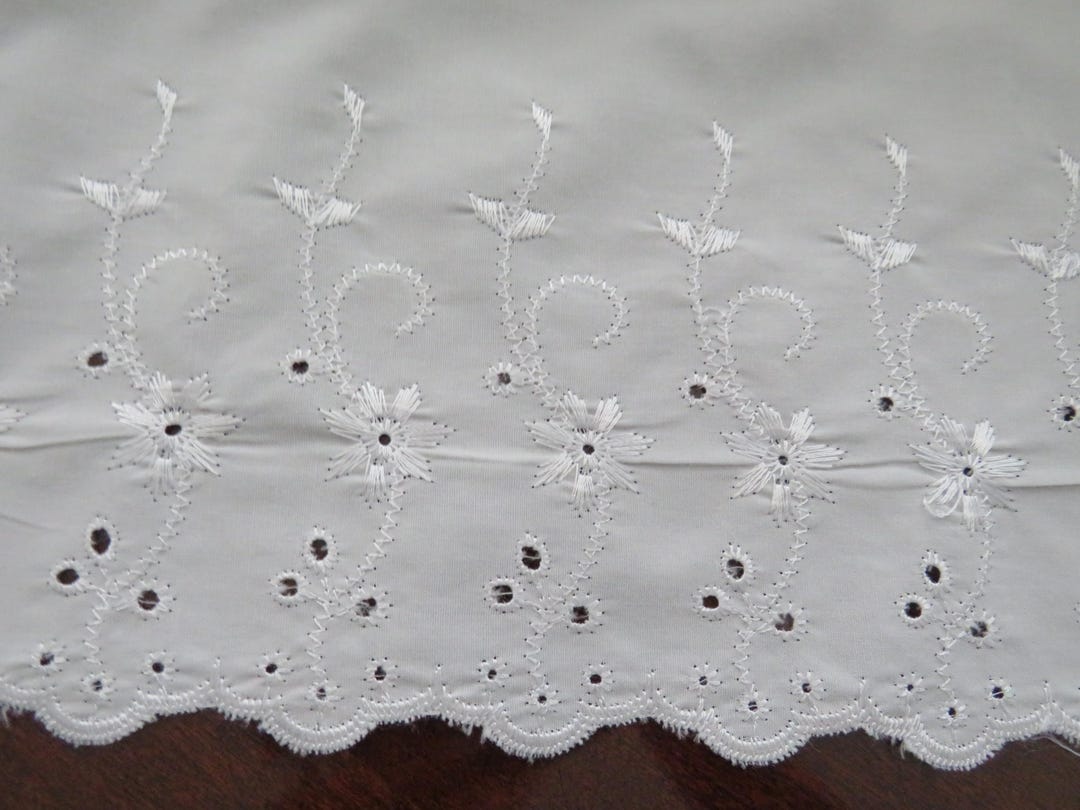Vintage QUEEN Dust Ruffle - off White Embroidered Eyelet Bedskirt ...