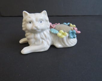 1960s Cat Pin Cushion - Porcelain White Kitten Kitty Pin Holder - Sewing Room Decor - Collectible - Vintage Notions - Gift