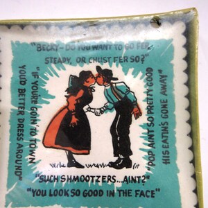Conjunto de guardanapos e porta-copos de papel estilo Pensilvânia Holandesa dos anos 1960 - PA Dutch Snak Pak - Arte folclórica alemã, Amish e holandesa com dizeres - NOVO, sem uso - Presente imagem 3