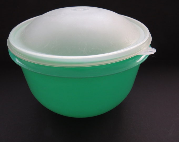 Vintage Tupperware Lettuce Crisper With Domed Lid 3 Piece Green Lettuce