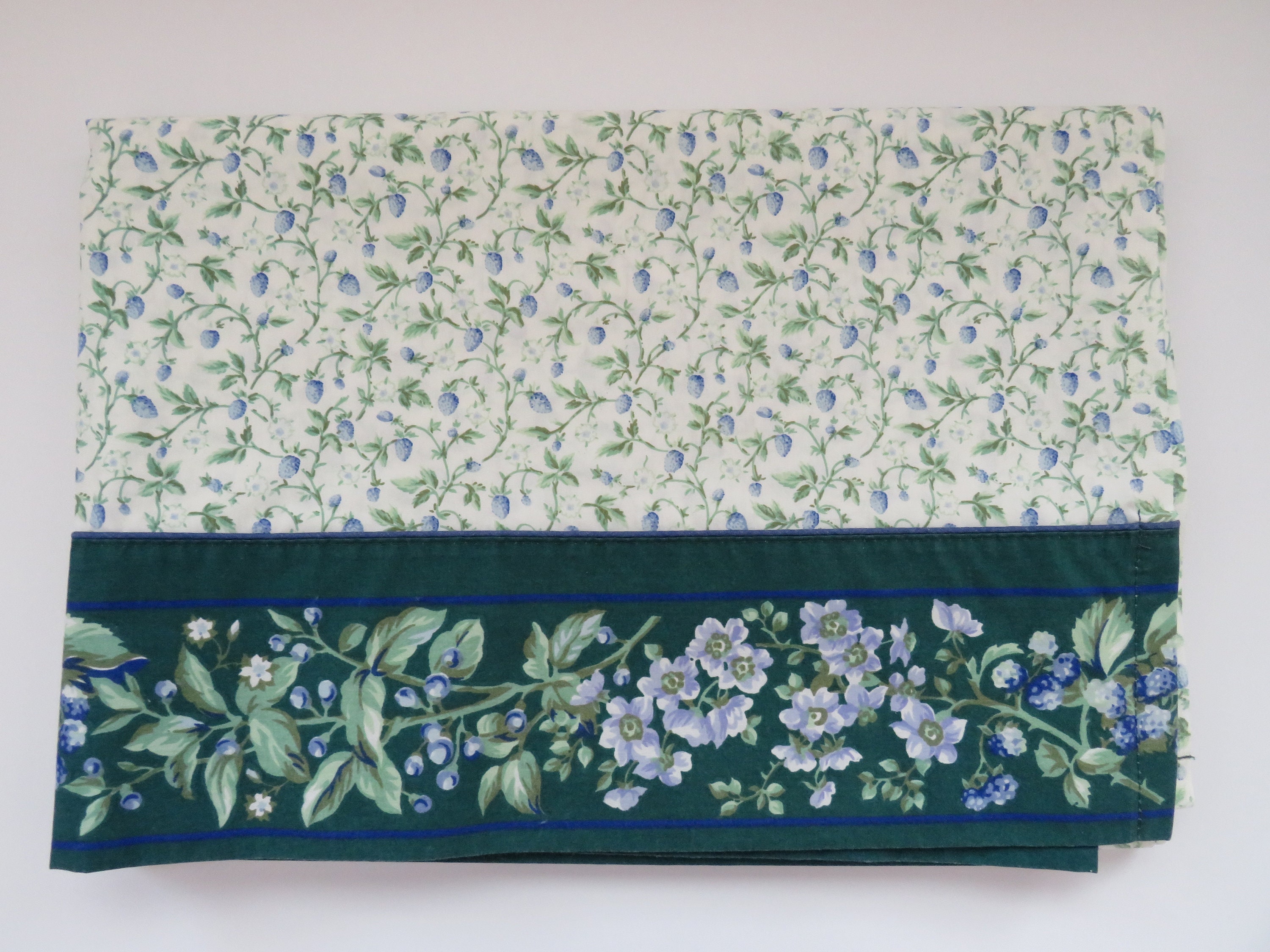 1970s Laura Ashley Twin Flat Sheet Berry Bramble Green Lavender