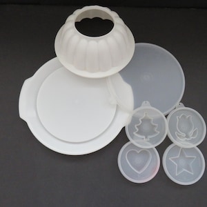 1970s Tupperware Jello Mold - Jel n Serve Mold - 7 Pieces White Fluted Mold Tray Lid 3 Inserts - Retro Potluck Picnic