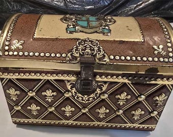 Cofre del tesoro de hojalata o joyero con bisagras de metal vintage de Alemania Occidental