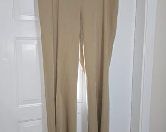 Pantaloni da donna beige con cerniera frontale e chiusura a bottoni automatici, modello Jones NY Signature, taglia 14W, in rayon, anni '90.