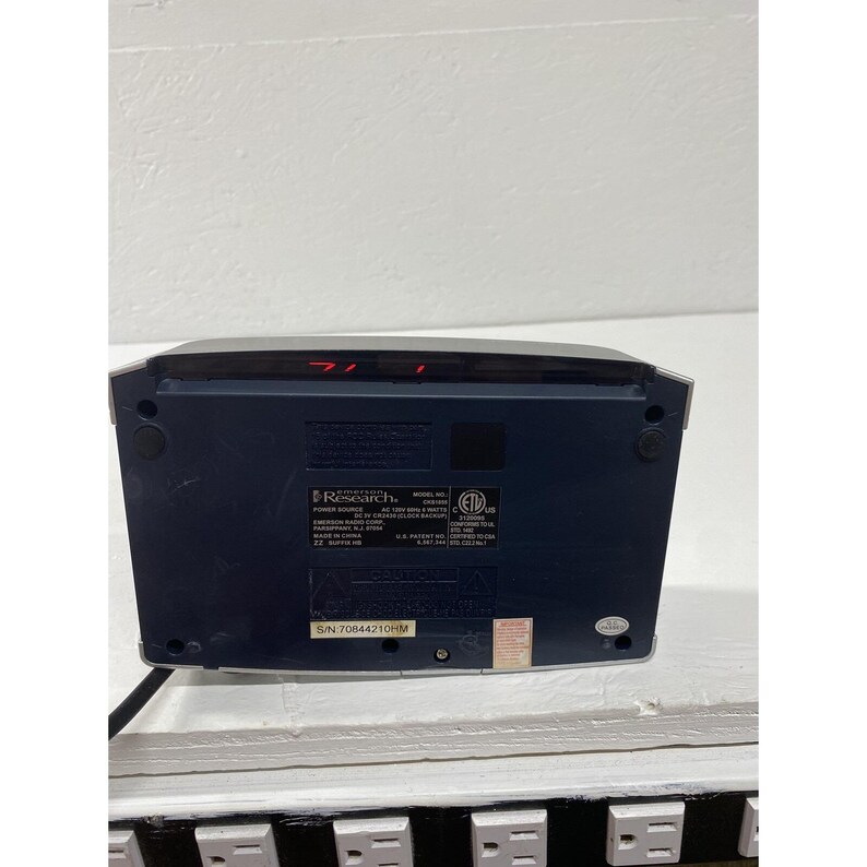 Emerson Dual Alarm Clock Radio image 7