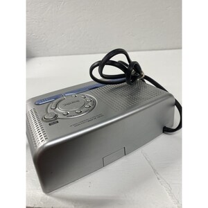 Emerson Dual Alarm Clock Radio image 5