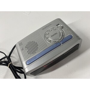 Emerson Dual Alarm Clock Radio image 2