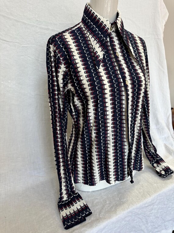 Groovy large pointy collared unisex button up syn… - image 4