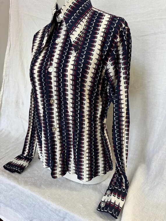 Groovy large pointy collared unisex button up syn… - image 5