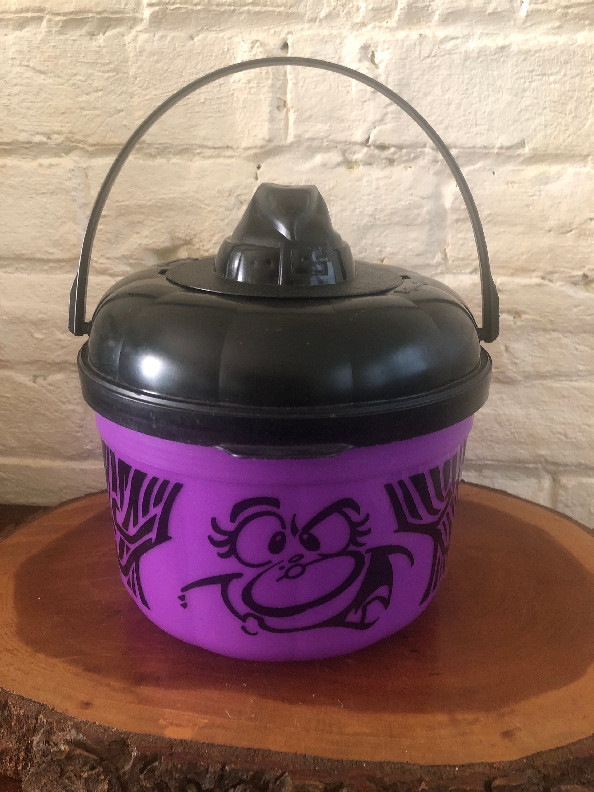Vintage McDonald's Happy Meal Halloween Bucket Purple Witch and Black Cat 1993 copyright 1986