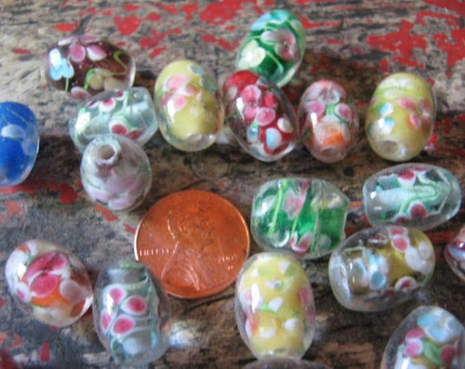 Flower Glass Barrel Bead 5 piece lot random colors