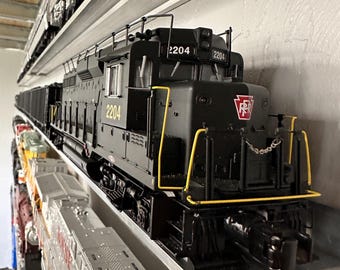 O Scale Model Train Display Shelves - 48 Inch - Set of 2
