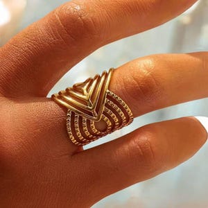 Bague géométrique femme en acier inoxydable doré ou argenté, bague large réglable et moderne, bague ajustable dorée élégante waterproof