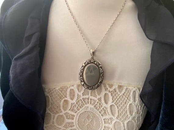Antique Solid Silver Oval Locket Pendant Necklace… - image 2
