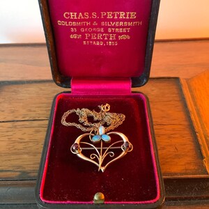 Art Nouveau Opal Garnet Heart Pendant, Antique 9ct Gold Necklace c1905 image 3