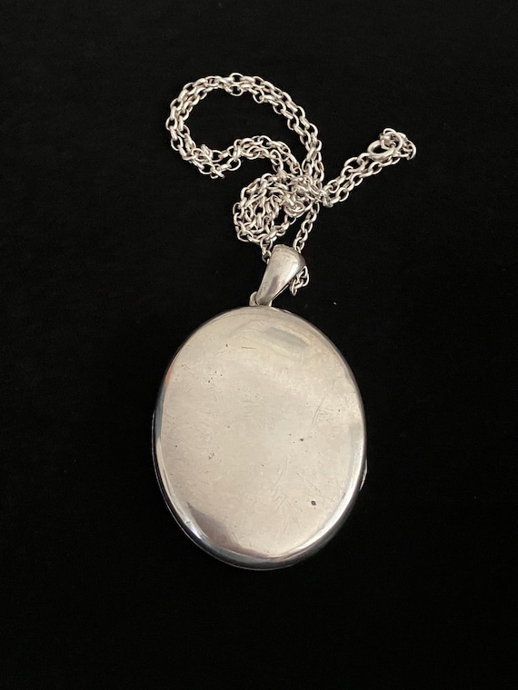 Antique Solid Silver Oval Locket Pendant Necklace… - image 6