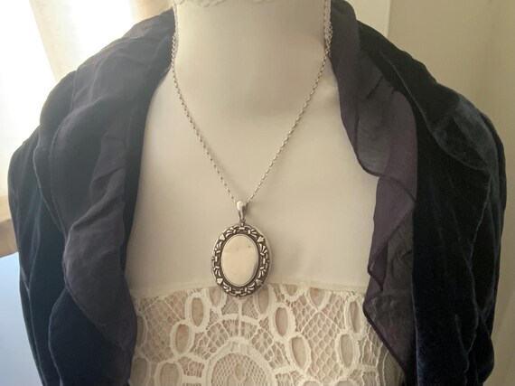 Antique Solid Silver Oval Locket Pendant Necklace… - image 9