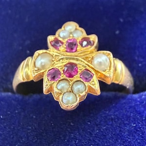Antiker viktorianischer 15 Karat Gold-Rubin-Samenperlen-Blumenring, c.1890