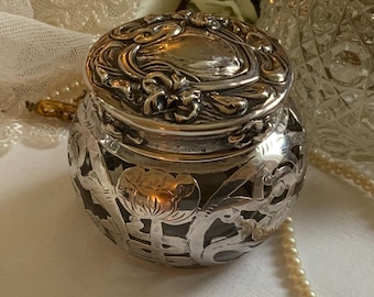 Antyczny, secesyjny, srebrny garnek z blatem do toaletki