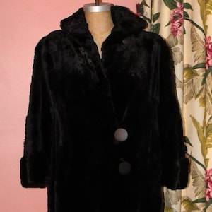 1920s Seal Plush Faux Fur Coat Vintage Flapper Era Luxurious Evening Coat