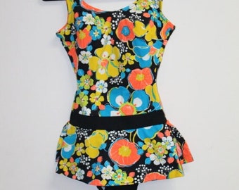 Vintage Mod Bathing Suit Flower Power with Skirt Super Cool NOS Unused Groovy