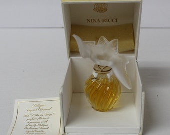 Nina Ricci L Air Du Temps Lalique Crystal Perfume Parfum Bottle NIB Vintage Fragrance Double Doves Bottle Deadstock