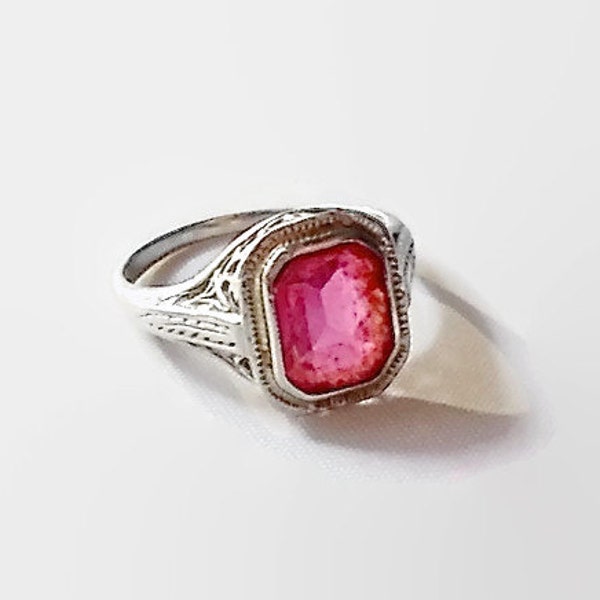 Antique Ruby Ring 18K White Gold Victorian Edwardian 1900s
