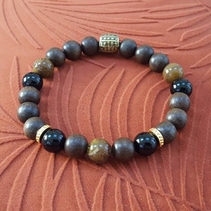 Men&#39;s Afrocentric Beaded Gemstone and Wood Bracelet
