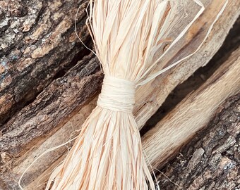 Natural Madagascar Raffia, Wreath Supplies, Natural Raffia, Raffia Bundle, Luau, Hawaiian, Gift Bows, Craft Raffia, Gift Basket, Filler