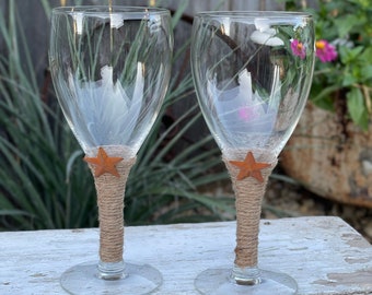 2 Rustic Wine Glasses, Wedding Flutes, Sweetheart Table, Toasting Glasses, Champagne Glasses, Rustic Wedding, Wedding Glasses, Wedding