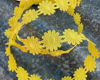 YELLOW DAISY  TRIM, Sunflower Trim, Yellow Flower Trim, Yellow Ribbon, Homecoming Overalls, Sewing