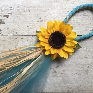 Sunflower Chair Hangers, Sunflower Wedding, OVER 30 COLORS, Country Wedding, Sunflower Pew Bows, Barn Wedding, Reception Decor, Tulle Bows