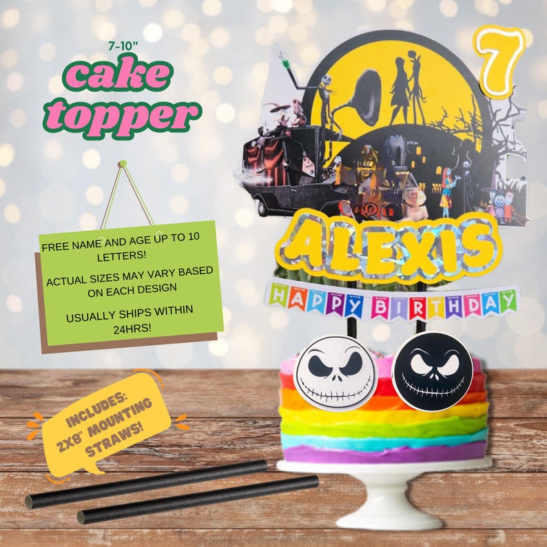 Pu&ograve; includere: Una tazza di ceramica bianca con manico nero e la scritta "But First, Coffee" in nero, in grassetto. La tazza &egrave; appoggiata su una superficie bianca. La tazza &egrave; alta circa 10 cm.