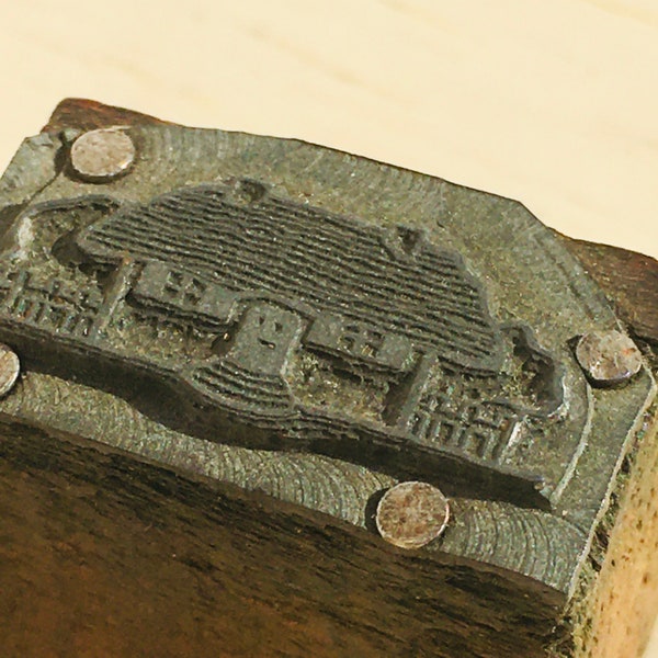 TUDOR HOUSE Vintage Letterpress Printing Block, Copper halftone Arts & Crafts Era Architecture, thatched roof, English countryside