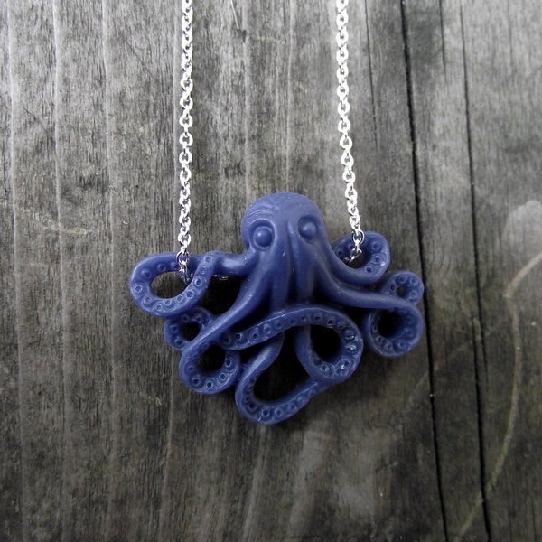 THE OCTOPUS NECKLACE - Navy